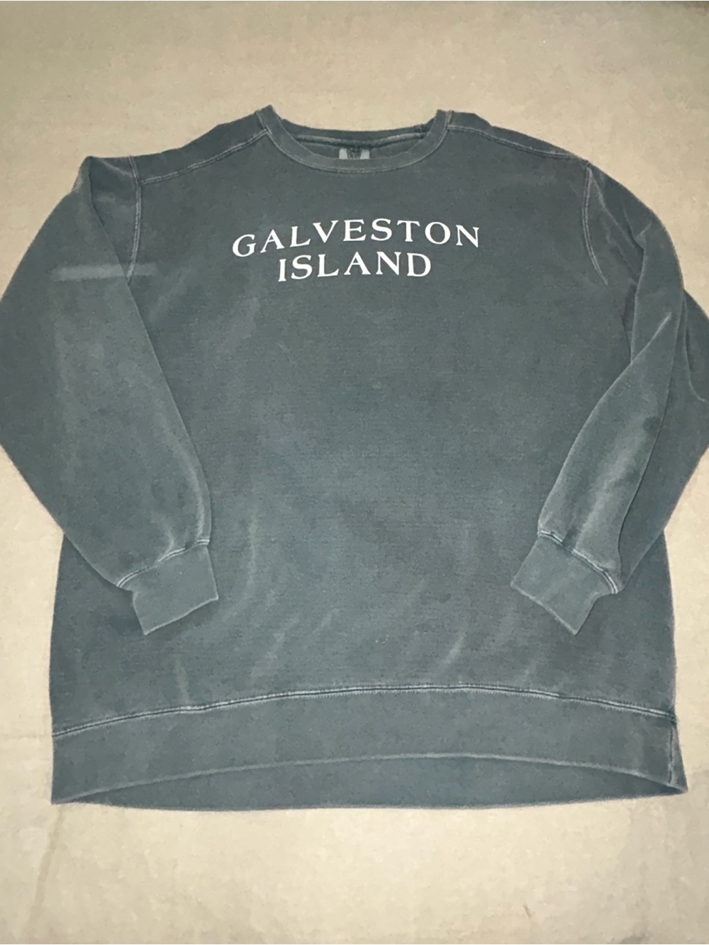 Sweatshirt